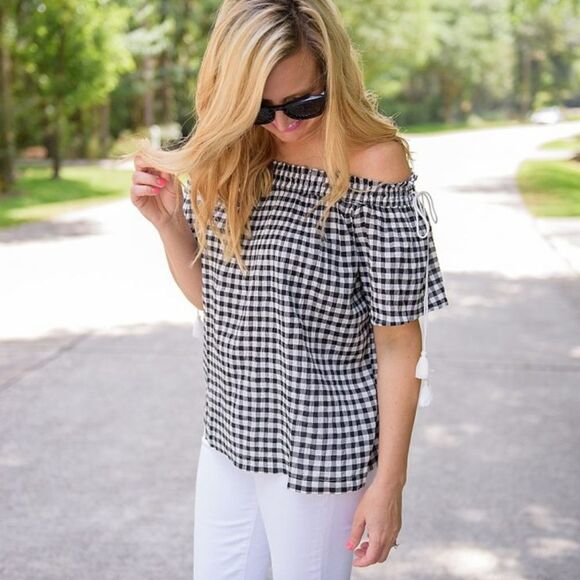 Ann Taylor Loft Black & White Gingham Plaid Ruched Off Shoulder Tassel Tie Top - Picture 2 of 8